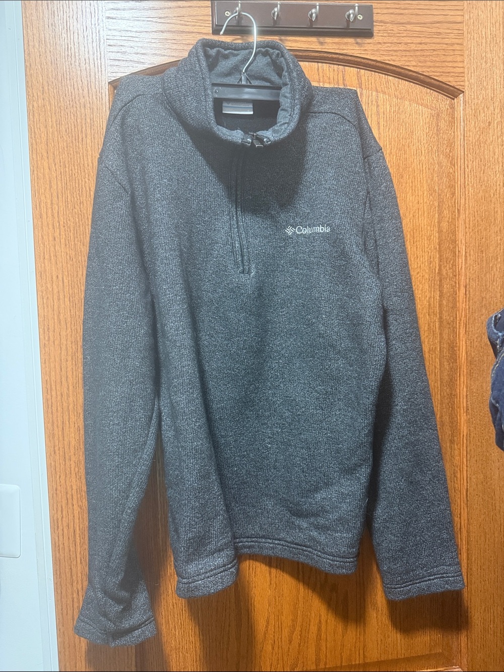 Columbia Men’s Dark Gray Half-Zip Fleece Pullover